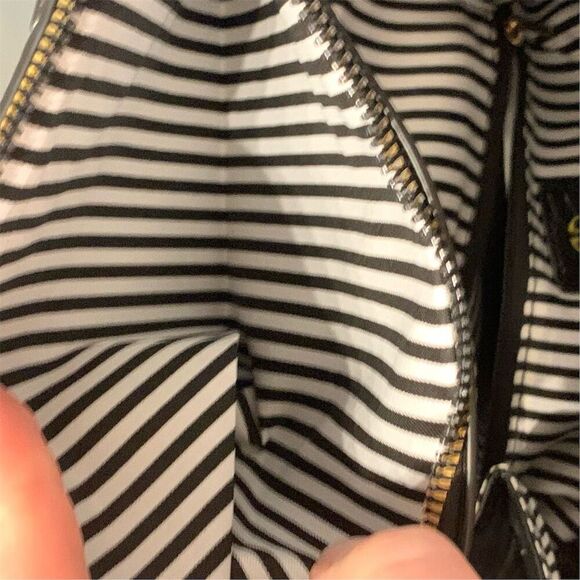 Alexis Bendel Women's Black Croc Print Fashion Backpack Casual - Picture 7 of 7